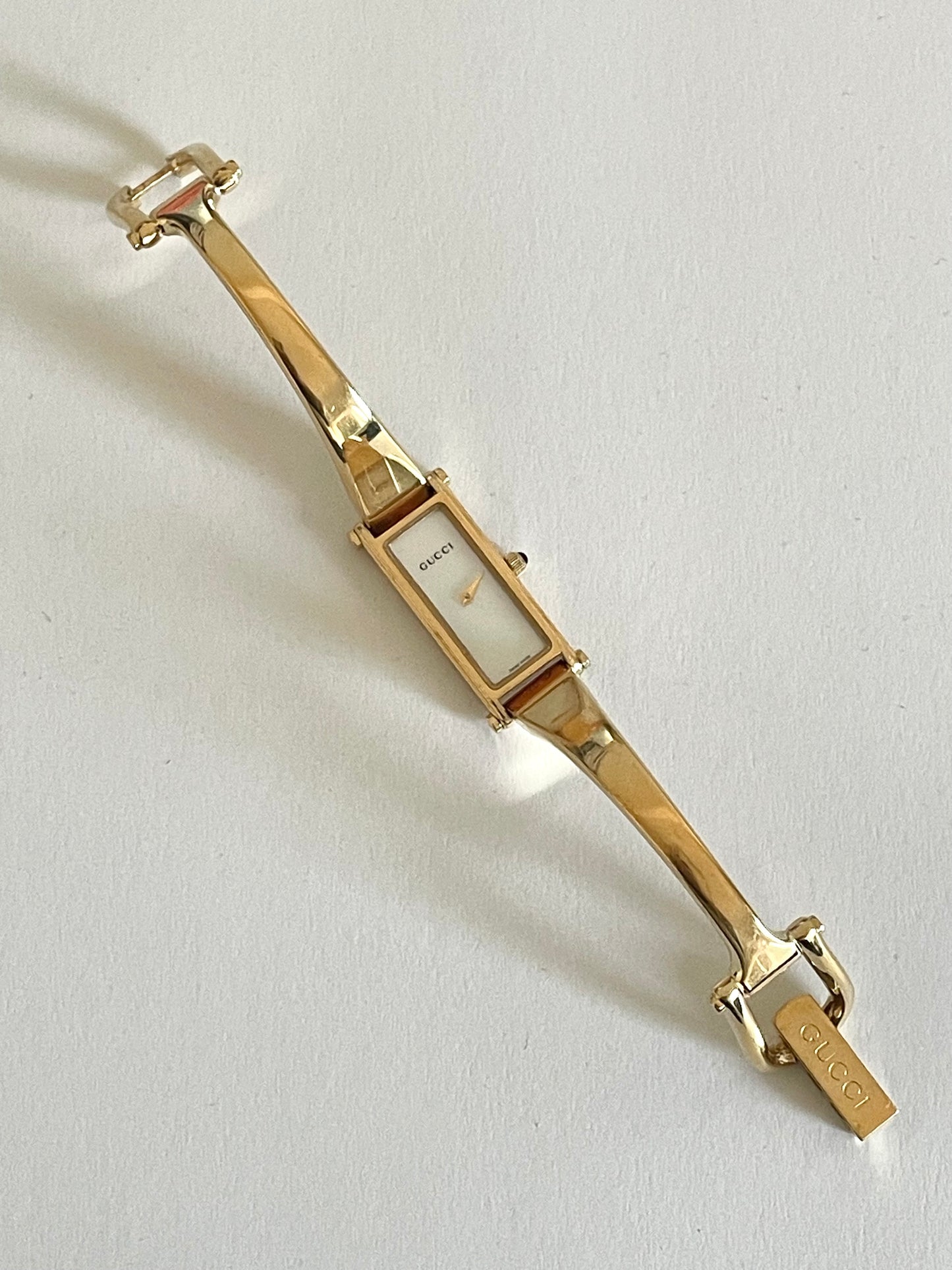 Vintage Gucci Bangle Watch 1500L White Shell Dial