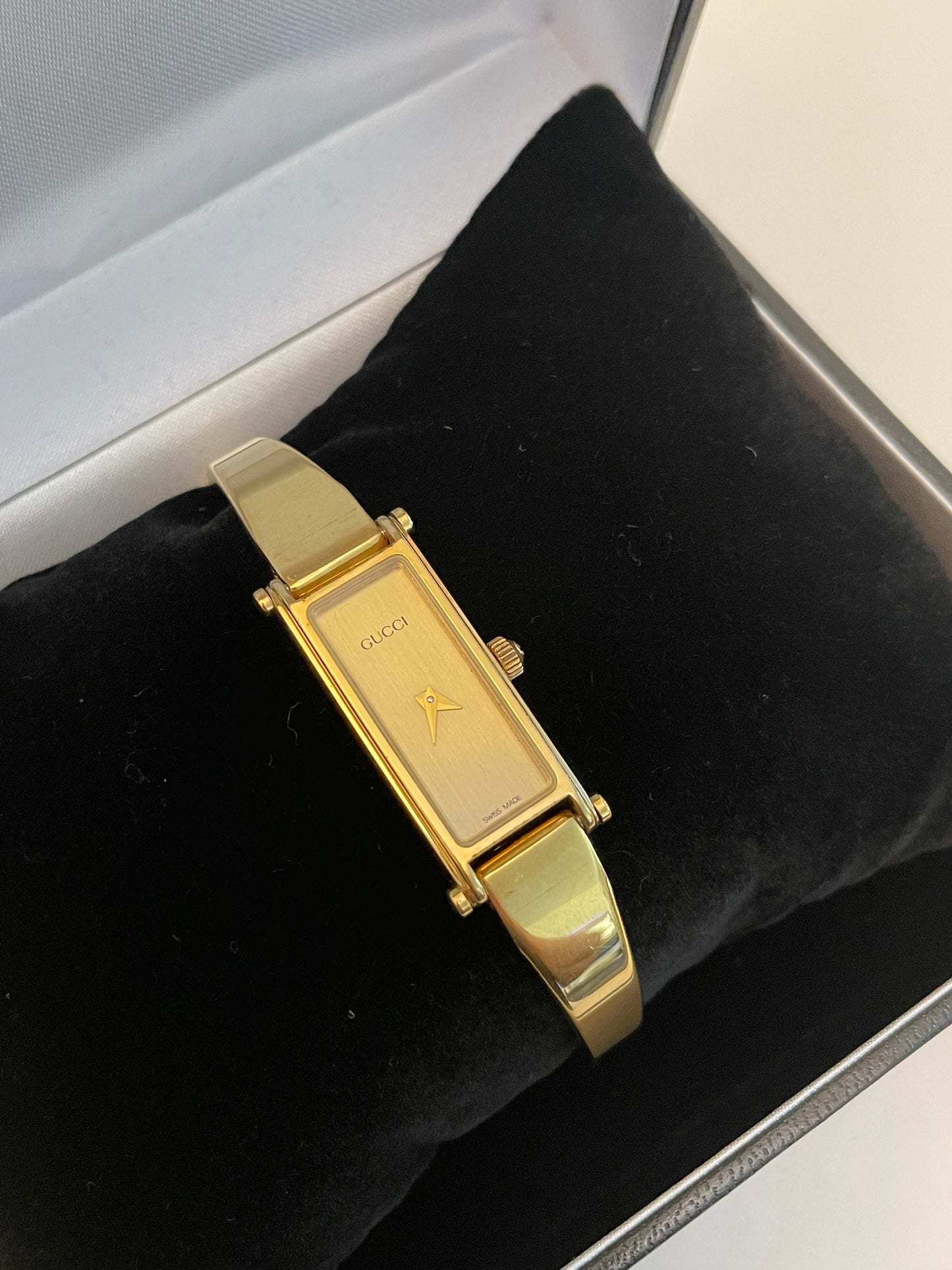 Vintage Gucci Bangle Watch 1500 Gold Plated Rectangle