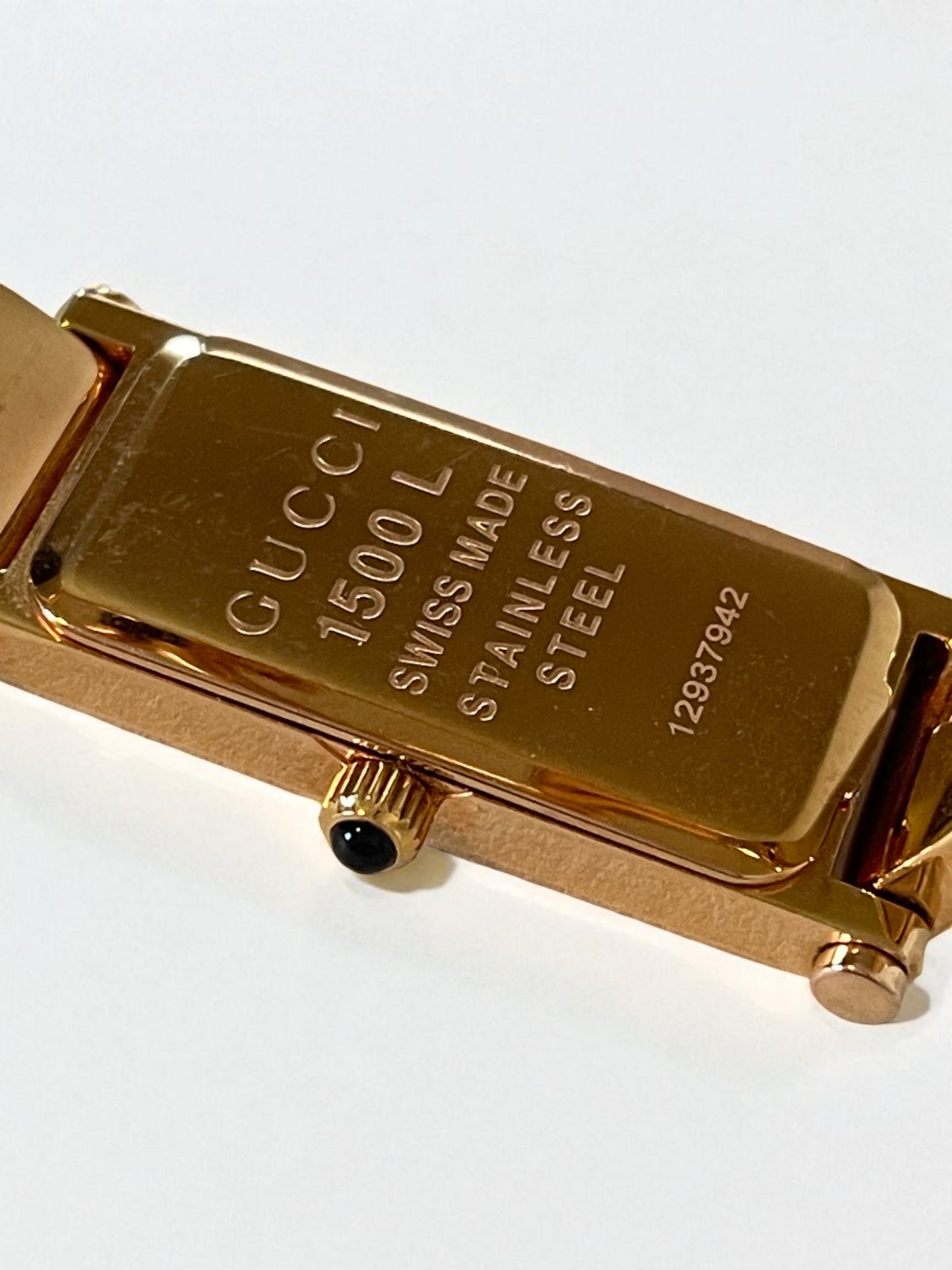 Vintage Gucci Watch – Pink Gold Bangle, Mother of Pearl Dial, Model 1500L