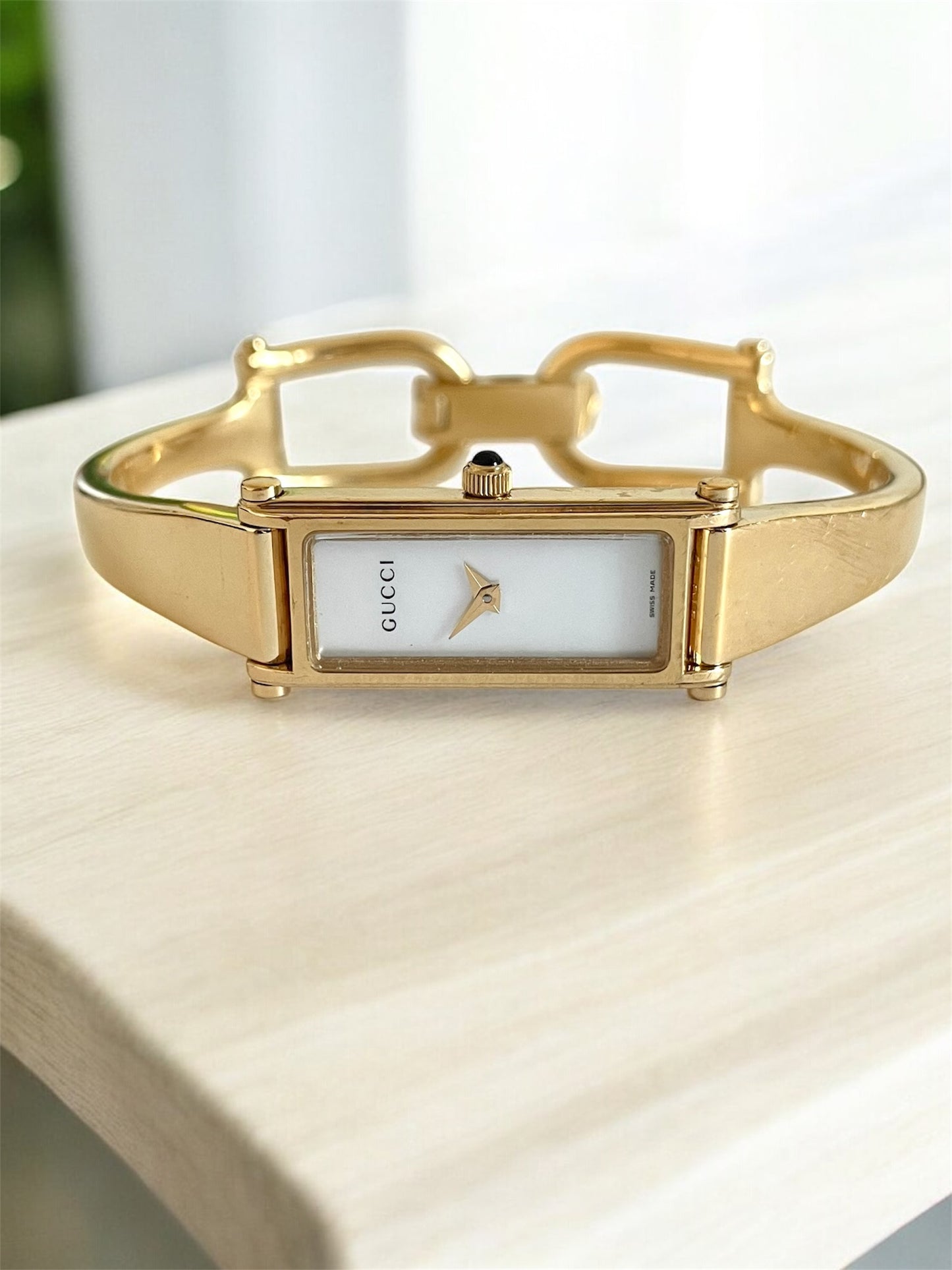 Vintage Gucci Bangle Watch 1500L White Shell Dial