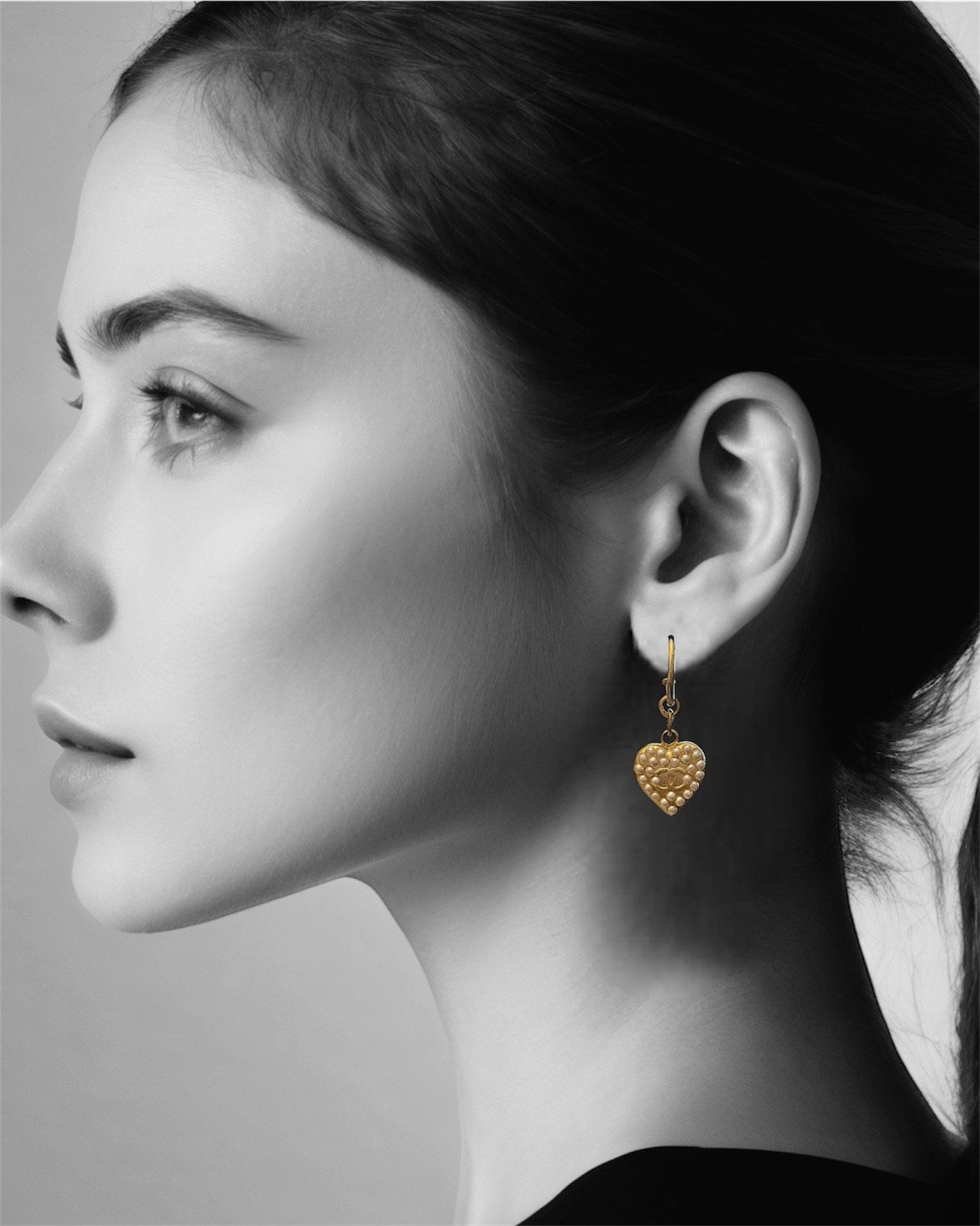 Chanel Vintage Heart-Shaped Pearl Drop Earrings | Gold CC Logo